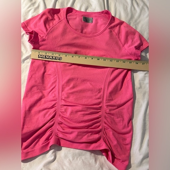 Athleta hot Neon Pink Fast Track Workout Tee women’s XS athleisure top seamless - Picture 10 of 15